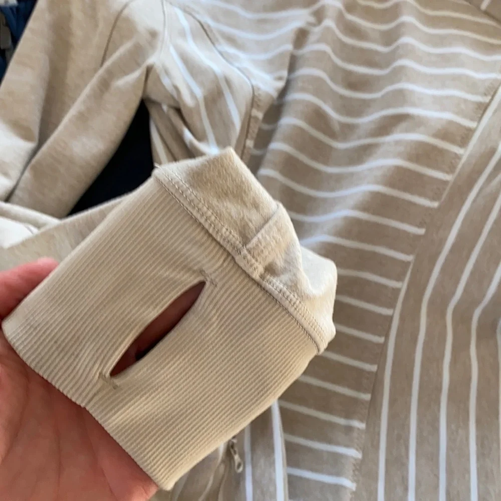 Lululemon long length striped zip up tan white 10 - Picture 7 of 8